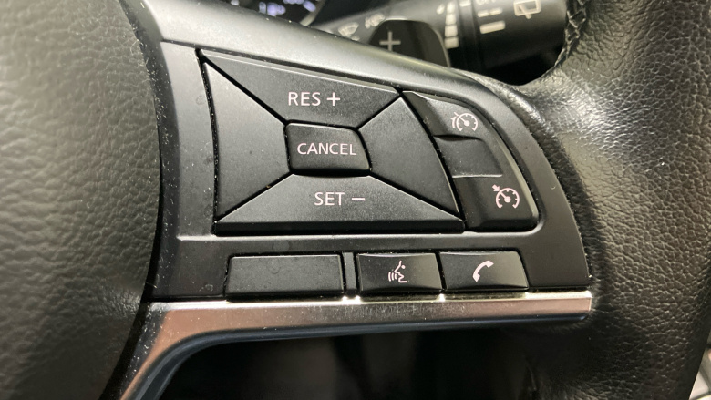 Nissan Juke 1.0 DiG-T 114 N-Connecta 5dr DCT Petrol Hatchback